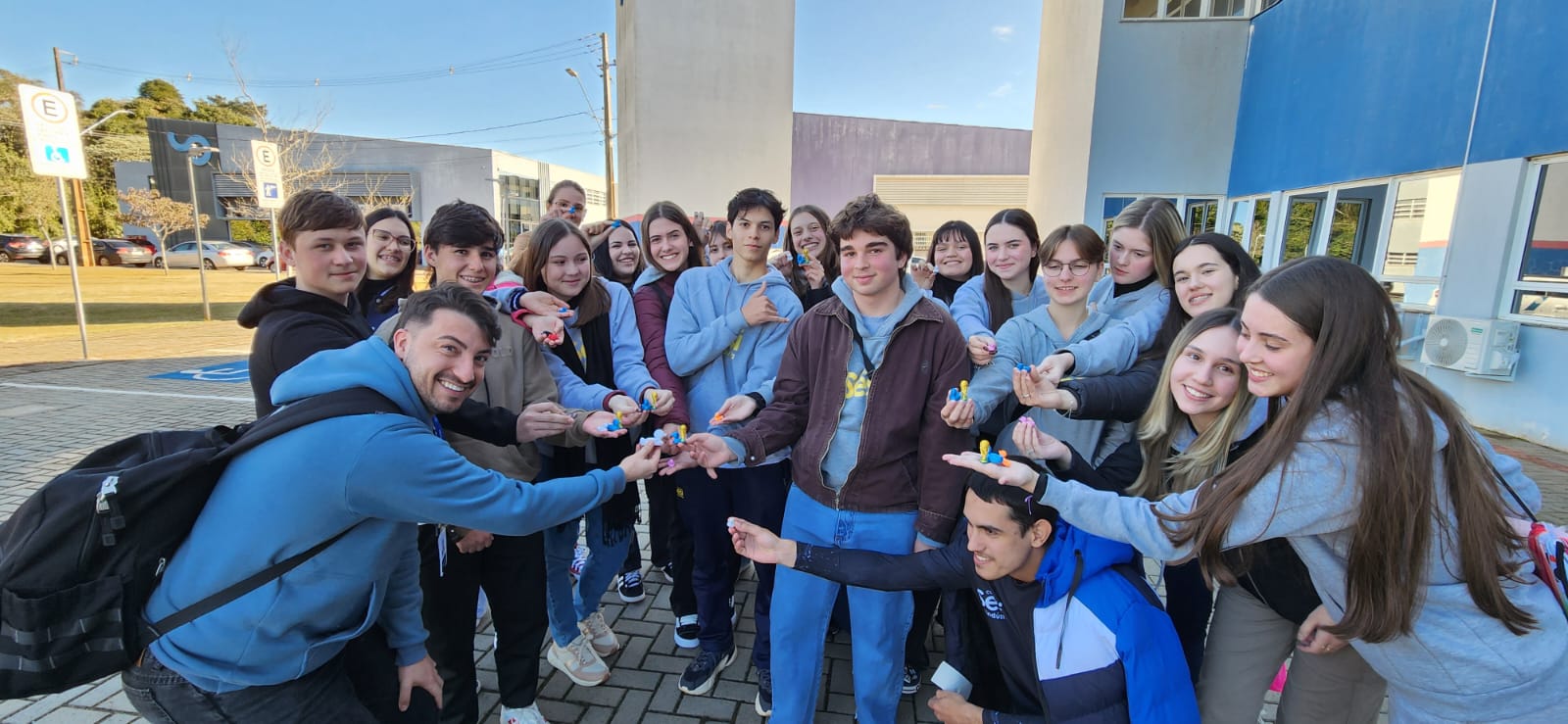 Estudantes do Colégio SESI de Ampére conhecem o ecossistema de inovação