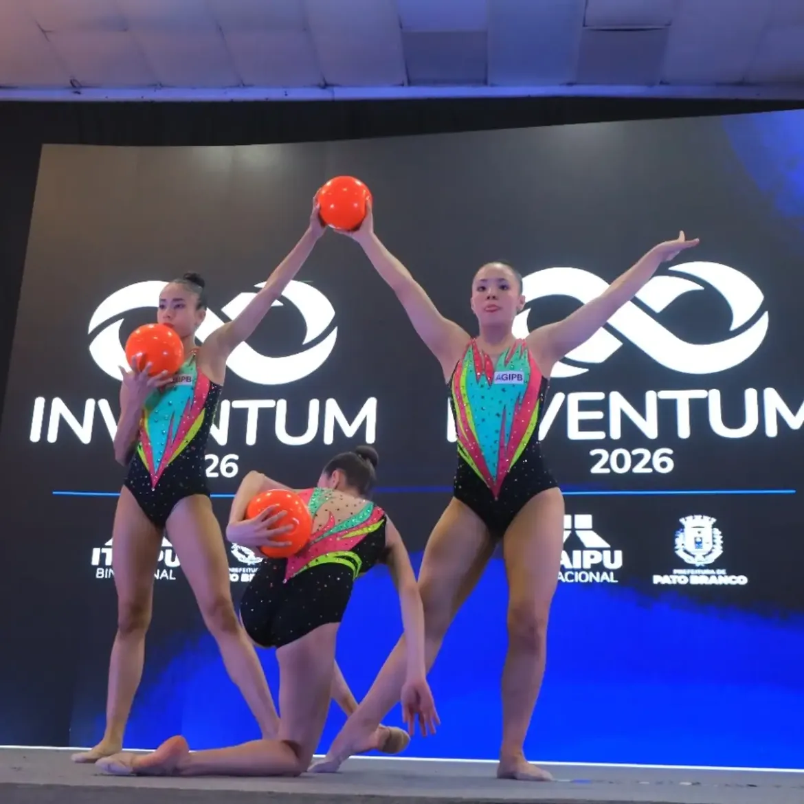 Apresentações da AGIPB e BatucAção marcam noite de lançamento da Inventum 2026